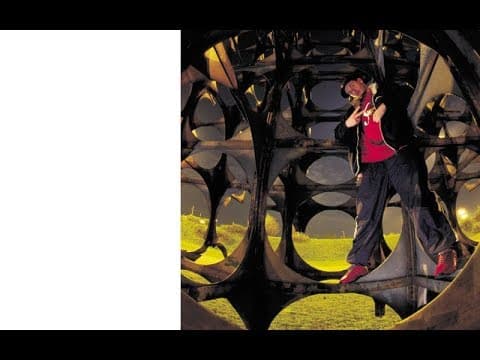 O.S.T.R. - Sram na media feat. Maciej Orłoś, Fenomen...