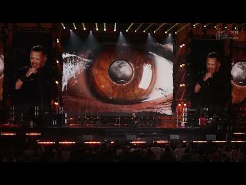 LUKASYNO – NOWY LEPSZY ŚWIAT - LIVE at Lech Polish H...