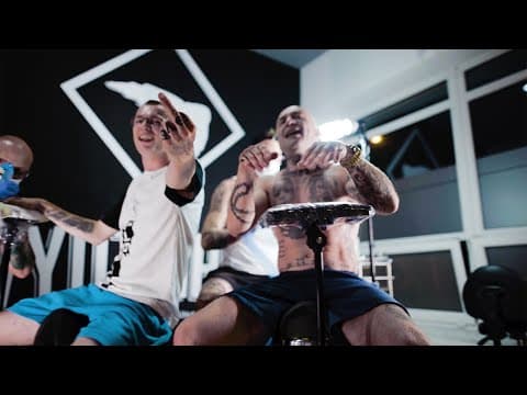 Sivvucha​ ft. Sobota​ - Jak zaglądasz mi do kielni (...