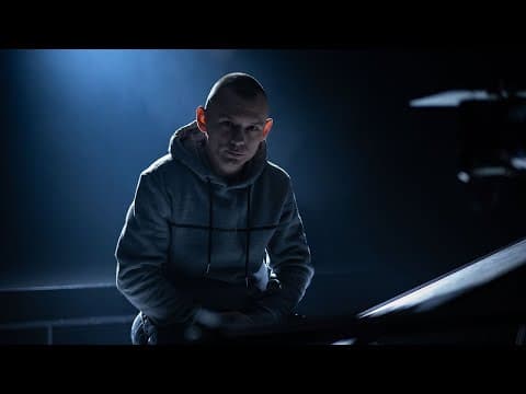 Intruz - Lokalny chłopaczek 2: Moje miasto (promomix)