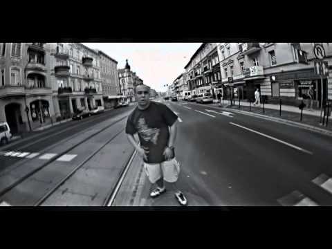 Małpa (Nagły Atak Spawacza) feat. Rudi - Ja Robię To...