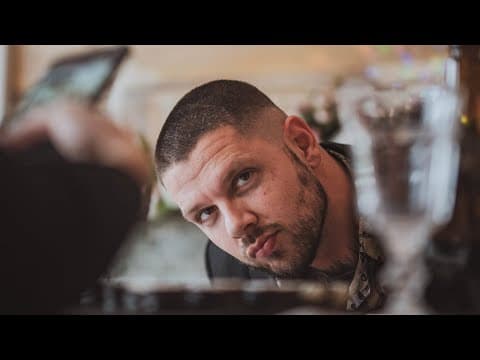 Kaz Bałagane - Red flag